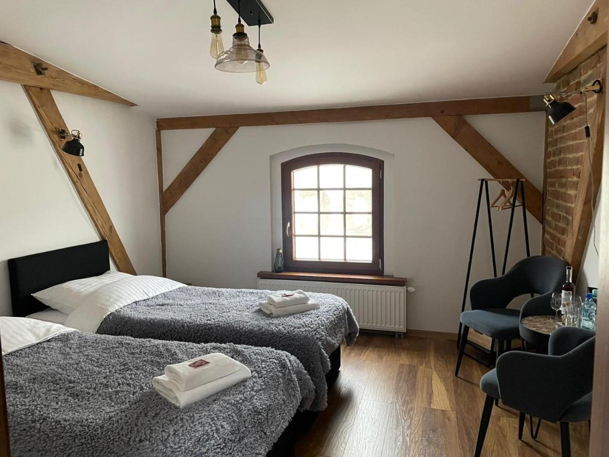 Miodosytnia Hotel Chwarszczany Luaran gambar