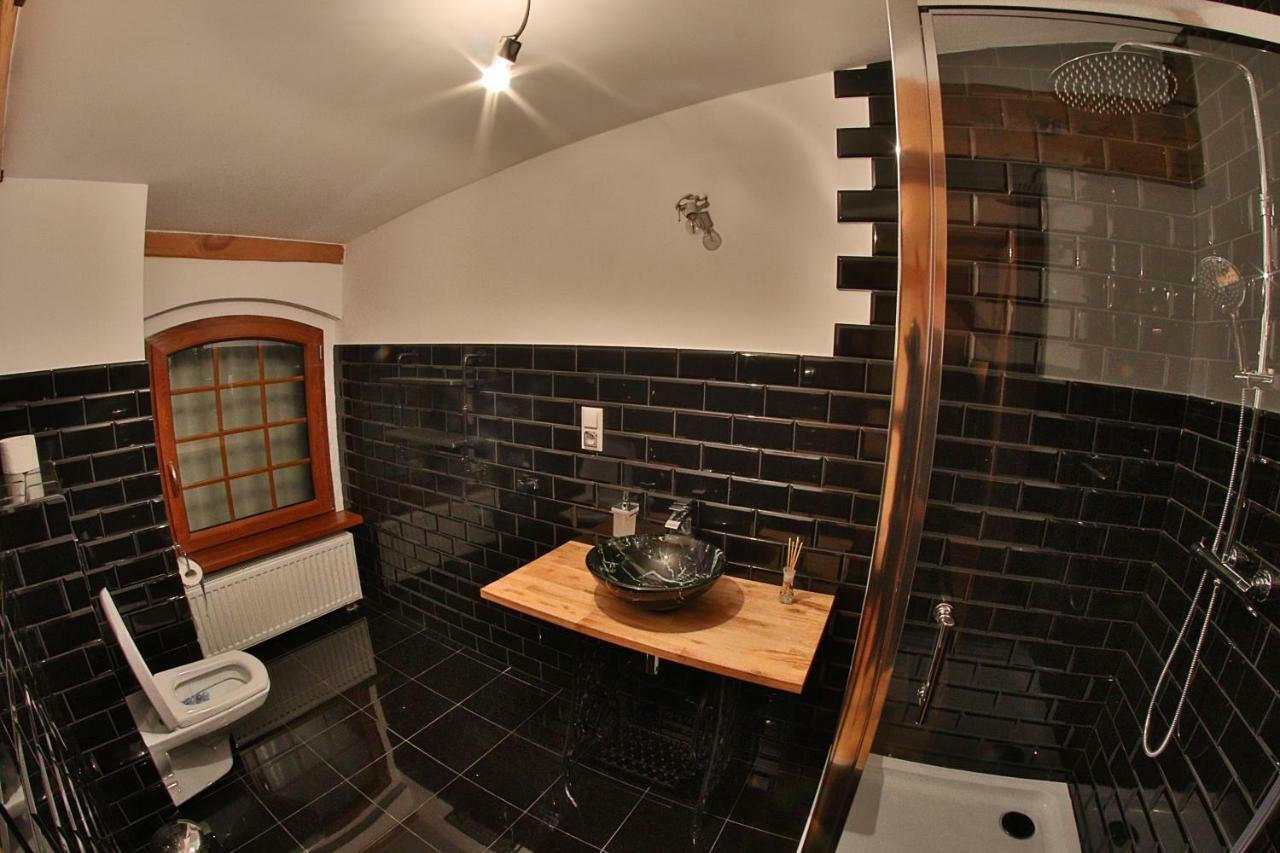 Miodosytnia Hotel Chwarszczany Luaran gambar