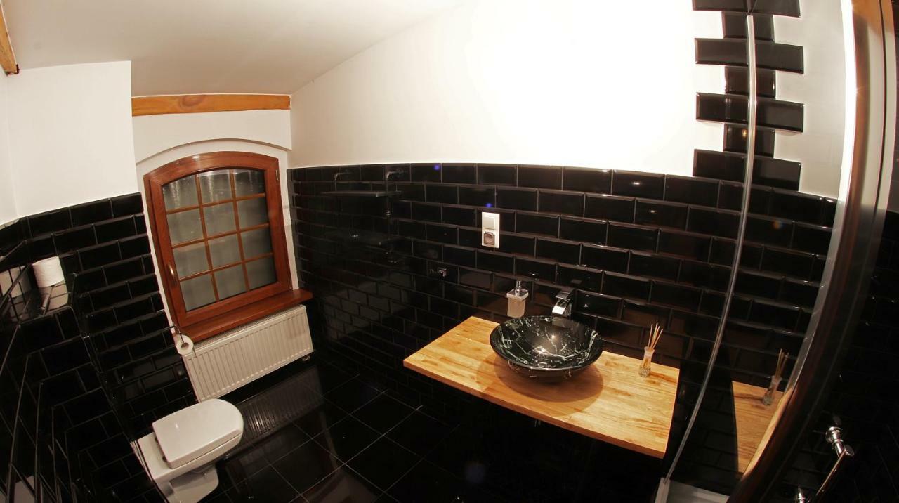 Miodosytnia Hotel Chwarszczany Luaran gambar