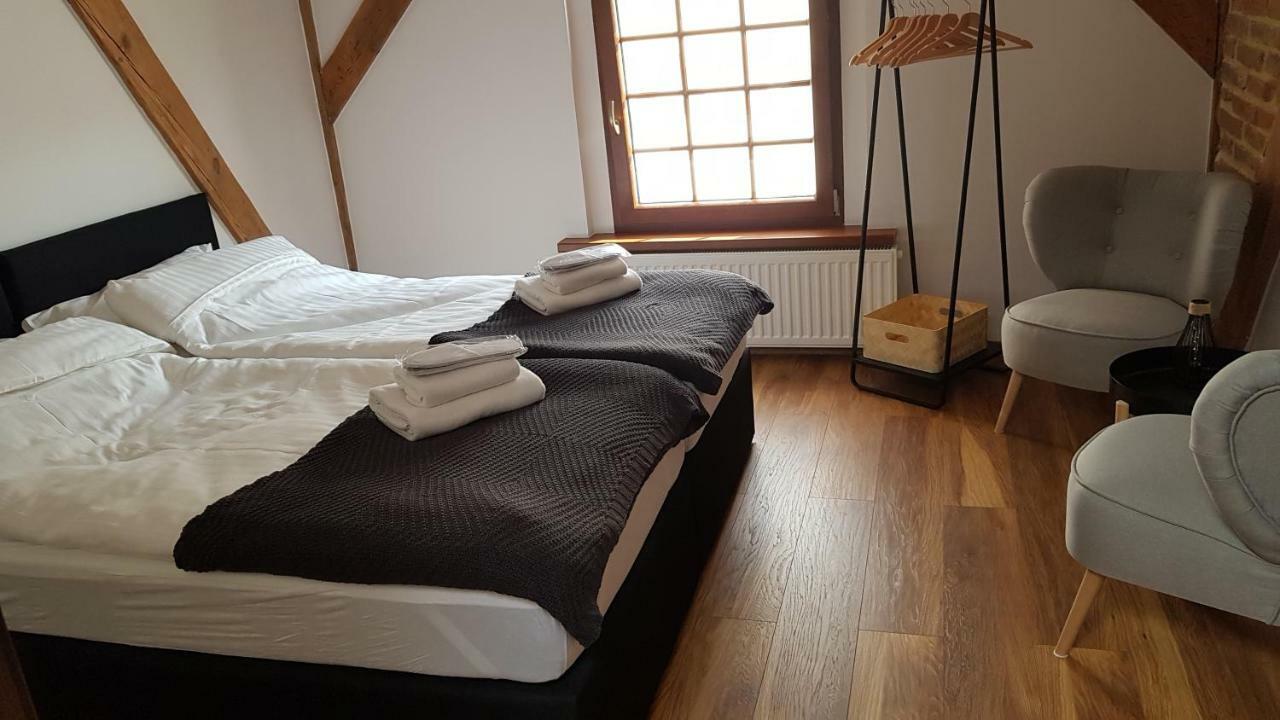 Miodosytnia Hotel Chwarszczany Luaran gambar